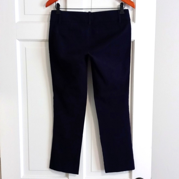 💙Lilly Pulitzer💙 - Midnight Navy Luxury Capri Pant - Picture 3 of 15